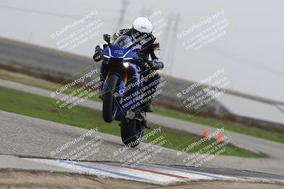 media/Nov-29-2025-TrackDaz (Sat) [[10ae2d9bce]]/B Group/Session 4 (Wheelie Bump)/